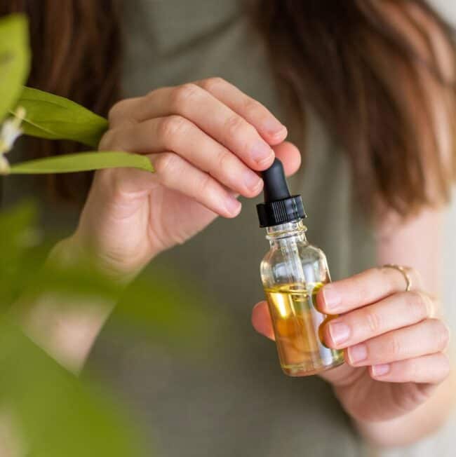 Oil for scalp treatment blends