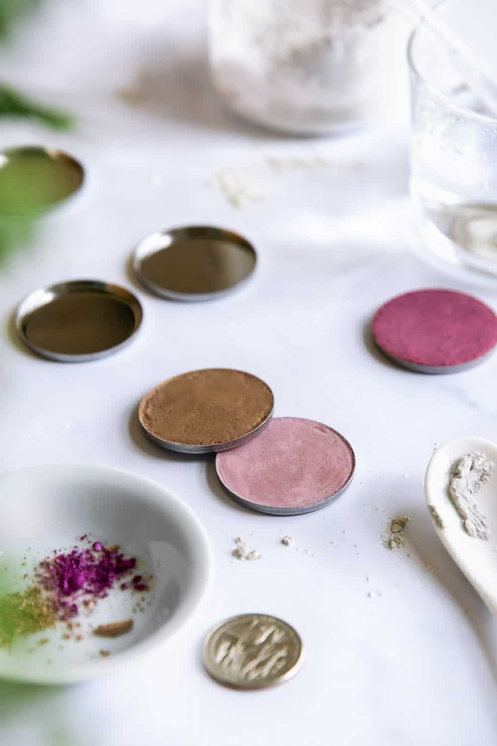 How to make pressed eye shadow
