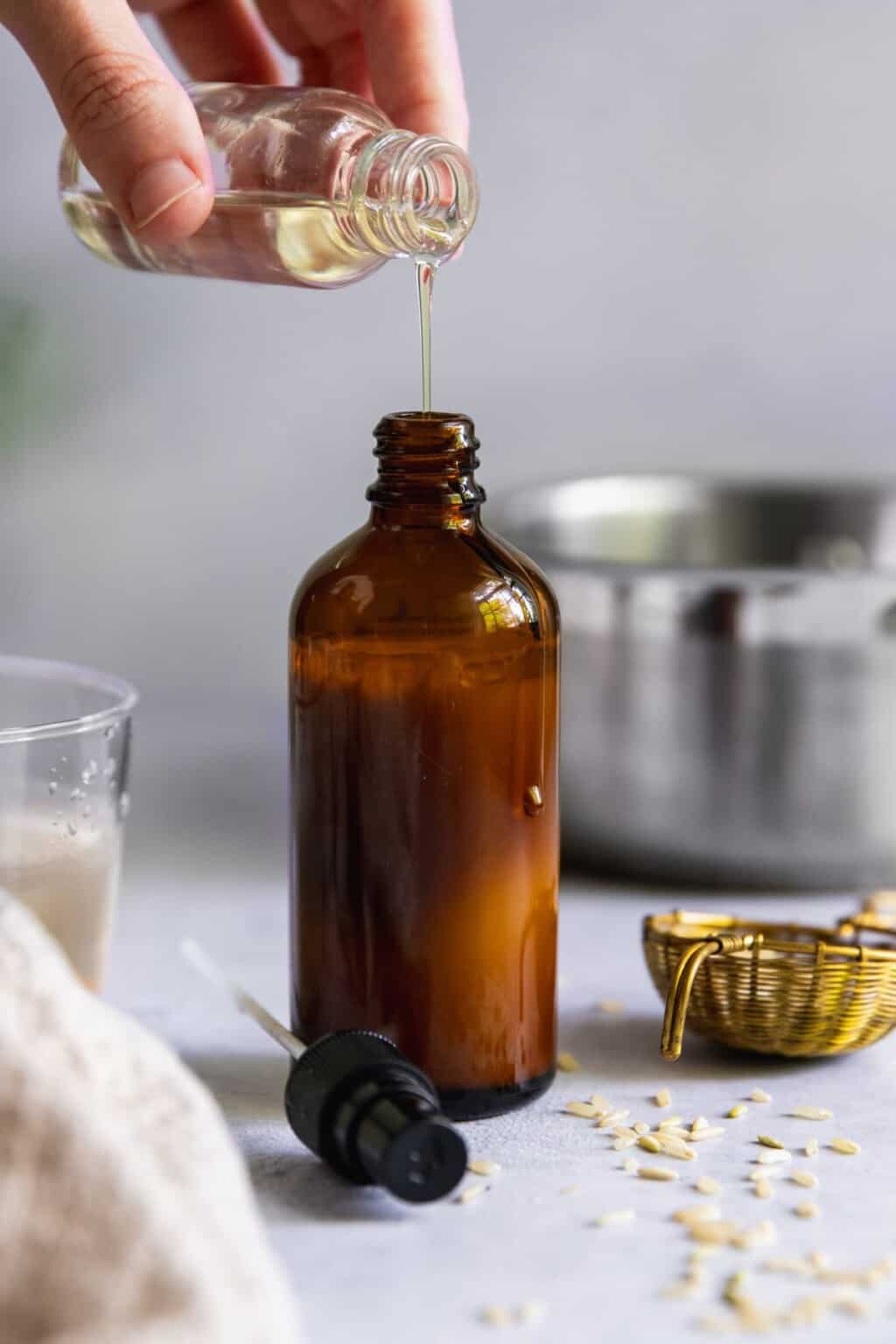 Best Essential Oils to Add to Shampoo for Healthier and Shinier Hair