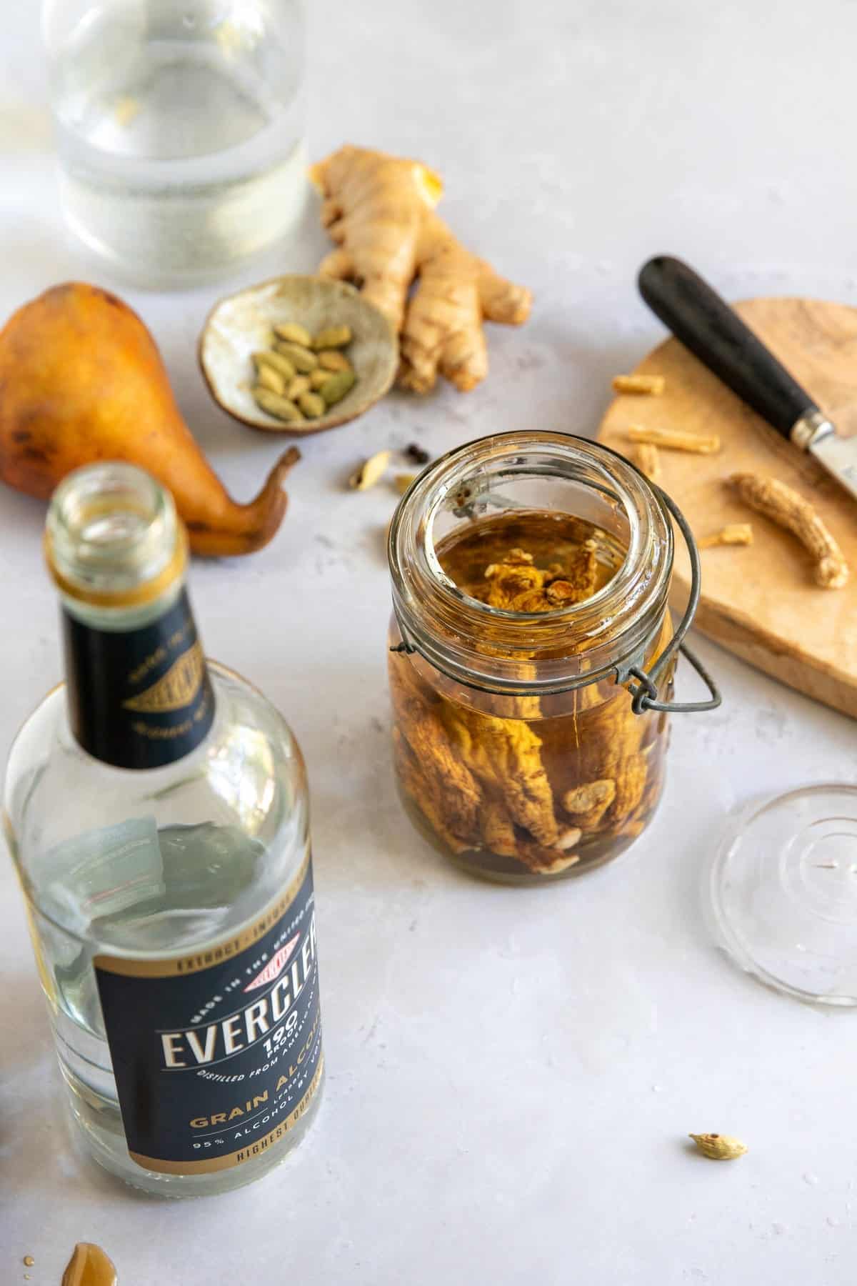 How to infuse your own tincture recipe into Everclear