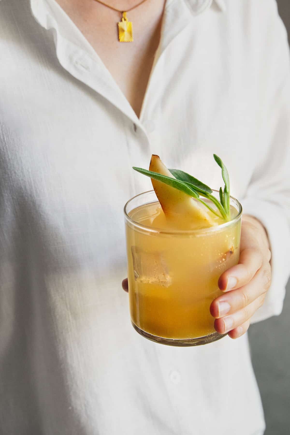 Pear Juice Mocktail
