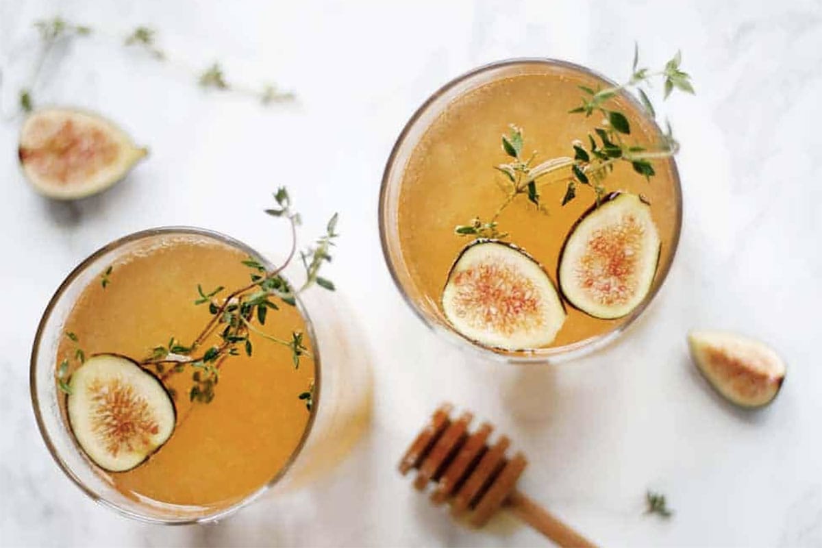 Sparkling Fig & Honey Cocktail Recipe | Hello Glow