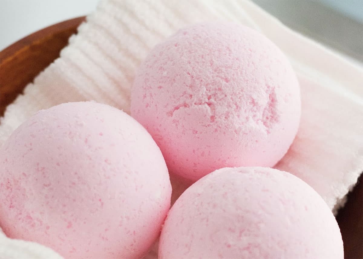 Lush bath bomb deals ingredients