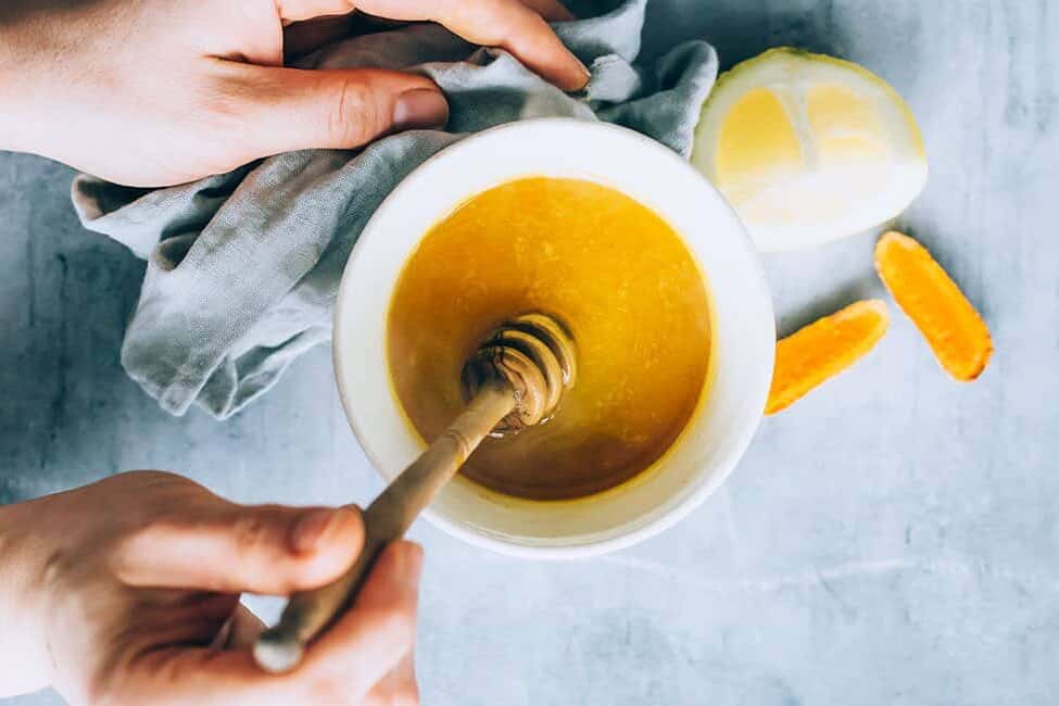 combine turmeric and honey for anti-inflammatory benefits