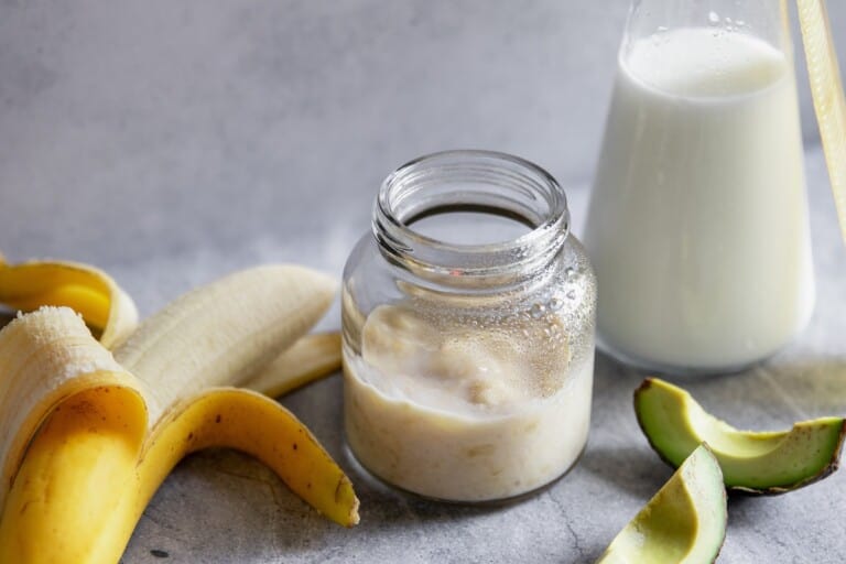 8 Homemade Banana Hair Mask Recipes For All Hair Types Hello Glow