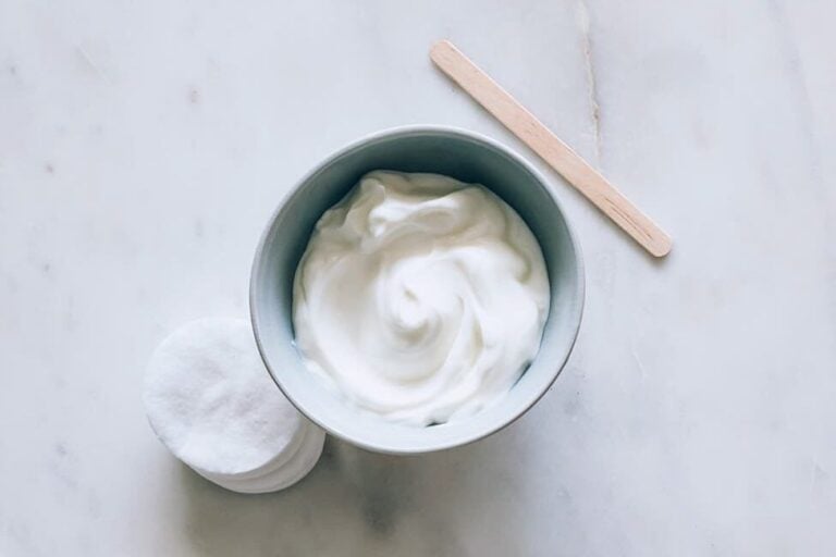 A bowl of plain yogurt