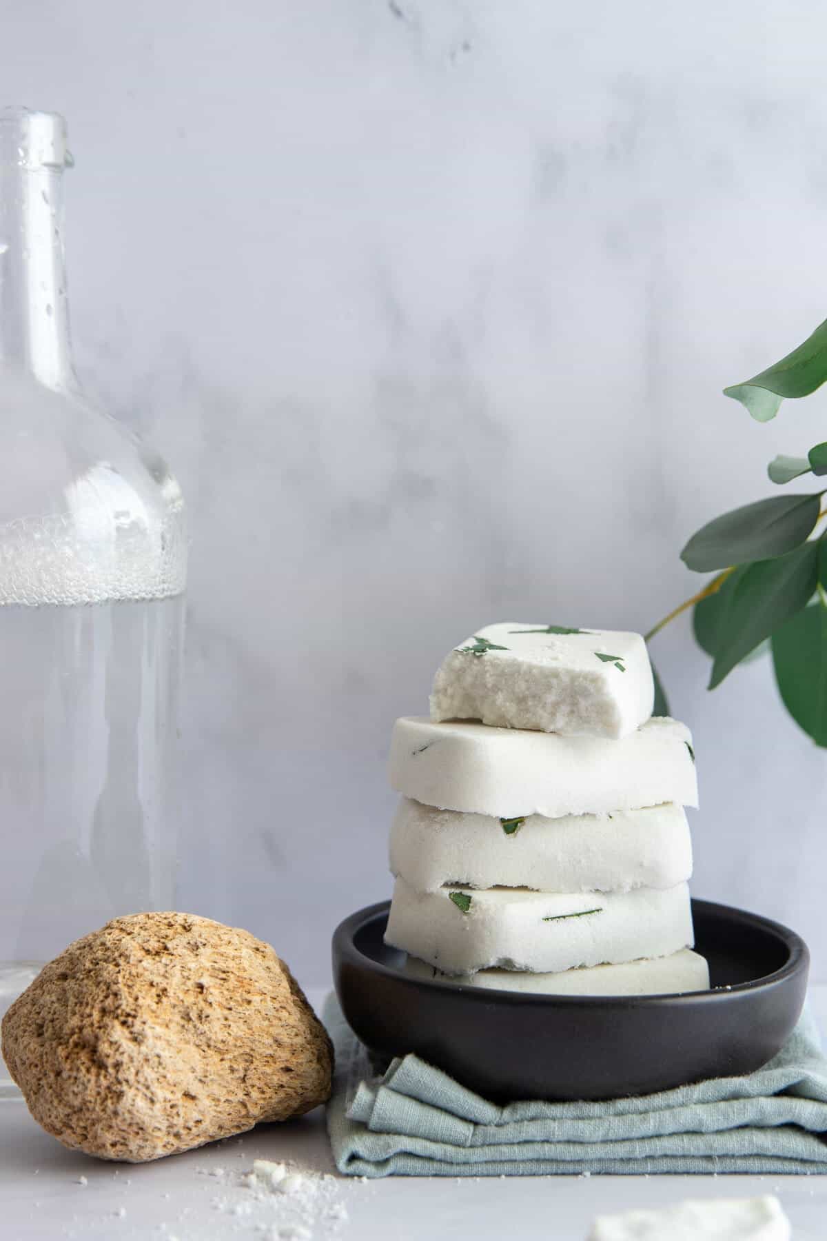 How to make eucalyptus shower steamers and bath bombs for congestion relief
