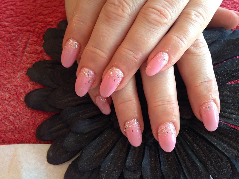 8 Stunning Almond Nail Ideas You Need to Try