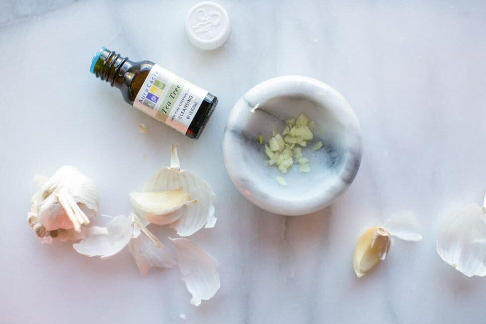 How to make acne spot treatment with tea tree and garlic